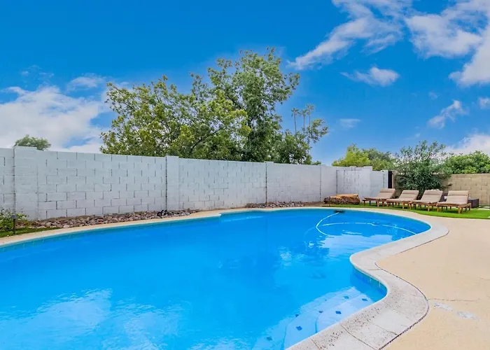 Holiday home Stylish 3br Pool Getaway Asu & Park *