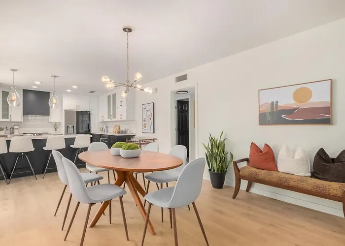 Holiday home Stylish 3br Pool Getaway Asu & Park