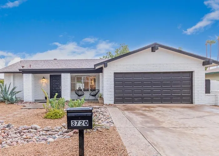 Stylish 3br Pool Getaway Asu & Park * Tempe